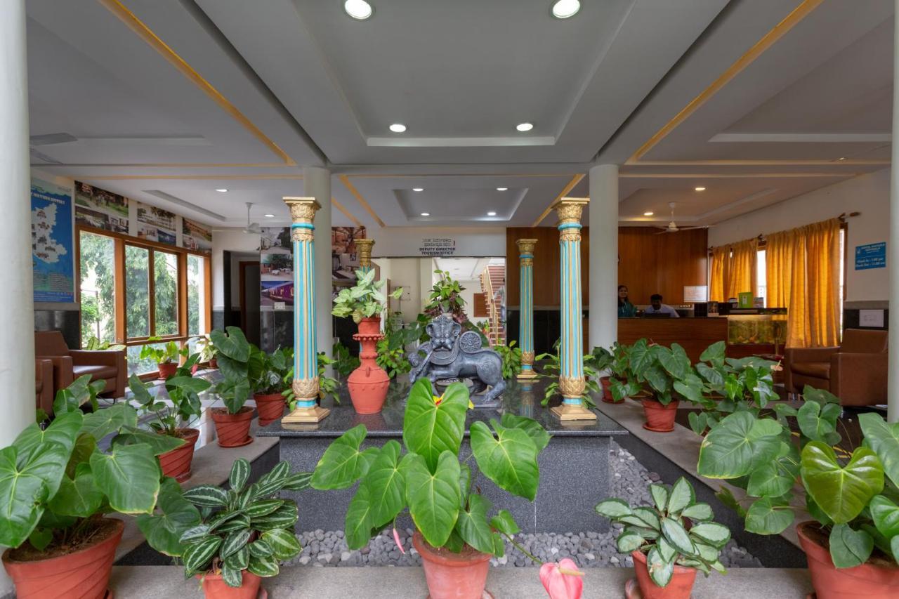 Kstdc Hotel Mayura Hoysala, Мисор Екстериор снимка